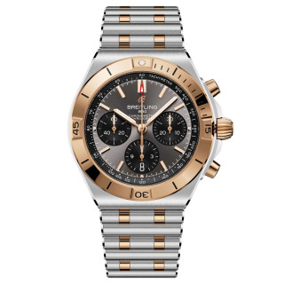  Breitling Chronomat B01 42, Ref: UB0158101B1U1