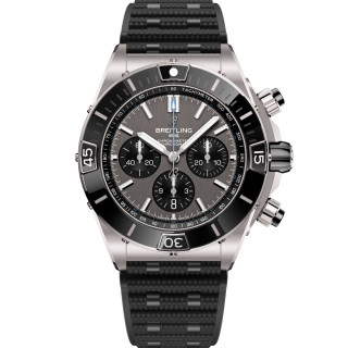  Breitling Super Chronomat B01 44, Ref: EB0136251M1S1
