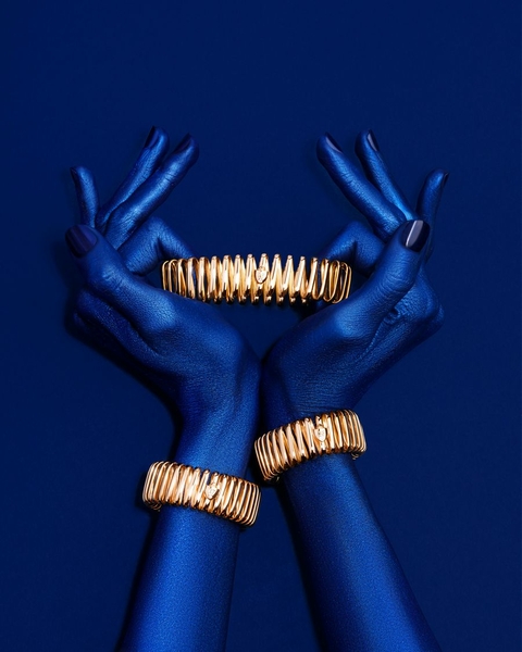 Lookbook_Blue_Hands_Lelastique_254cc968e4 Lookbook_Blue_Hands_Lelastique_254cc968e4