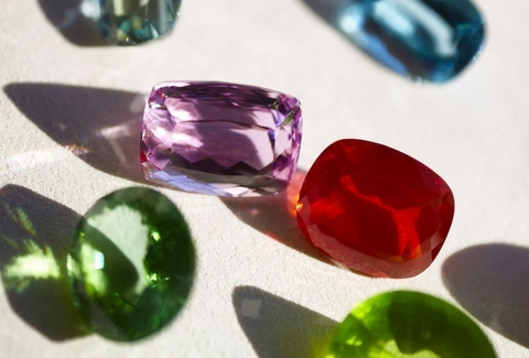 JuwelierJasper_Pomellato_Highlight_Farbsteine_1270x860px JuwelierJasper_Pomellato_Highlight_Farbsteine_1270x860px