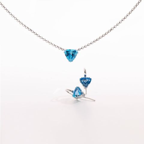JuwelierJasper-ÜberUns-Goldschmiede-Aquamarine-1280x1280px